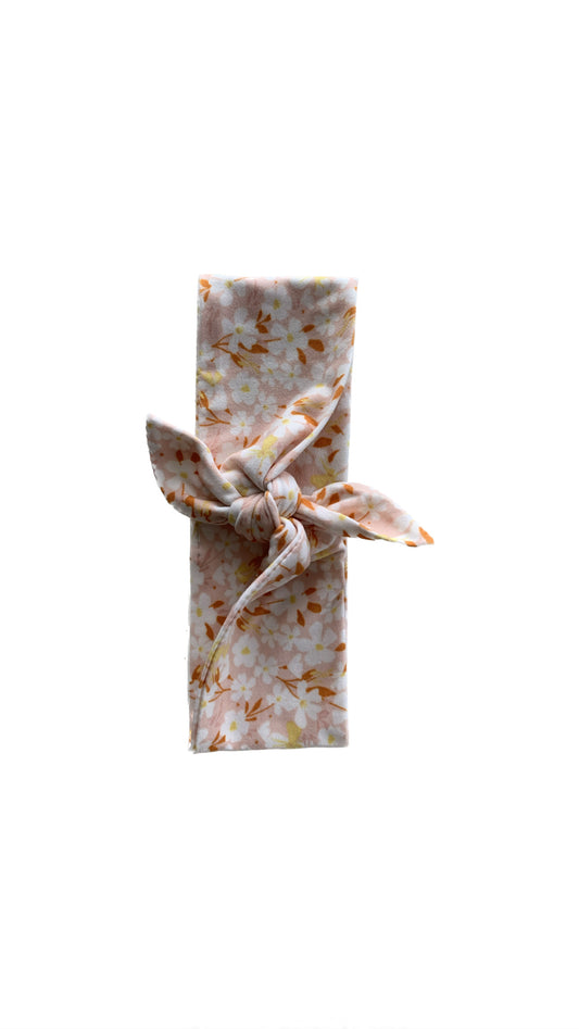 Fresh Floral Wide Tie